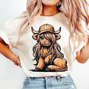 Highland Cow Beige Graphic T-Shirt